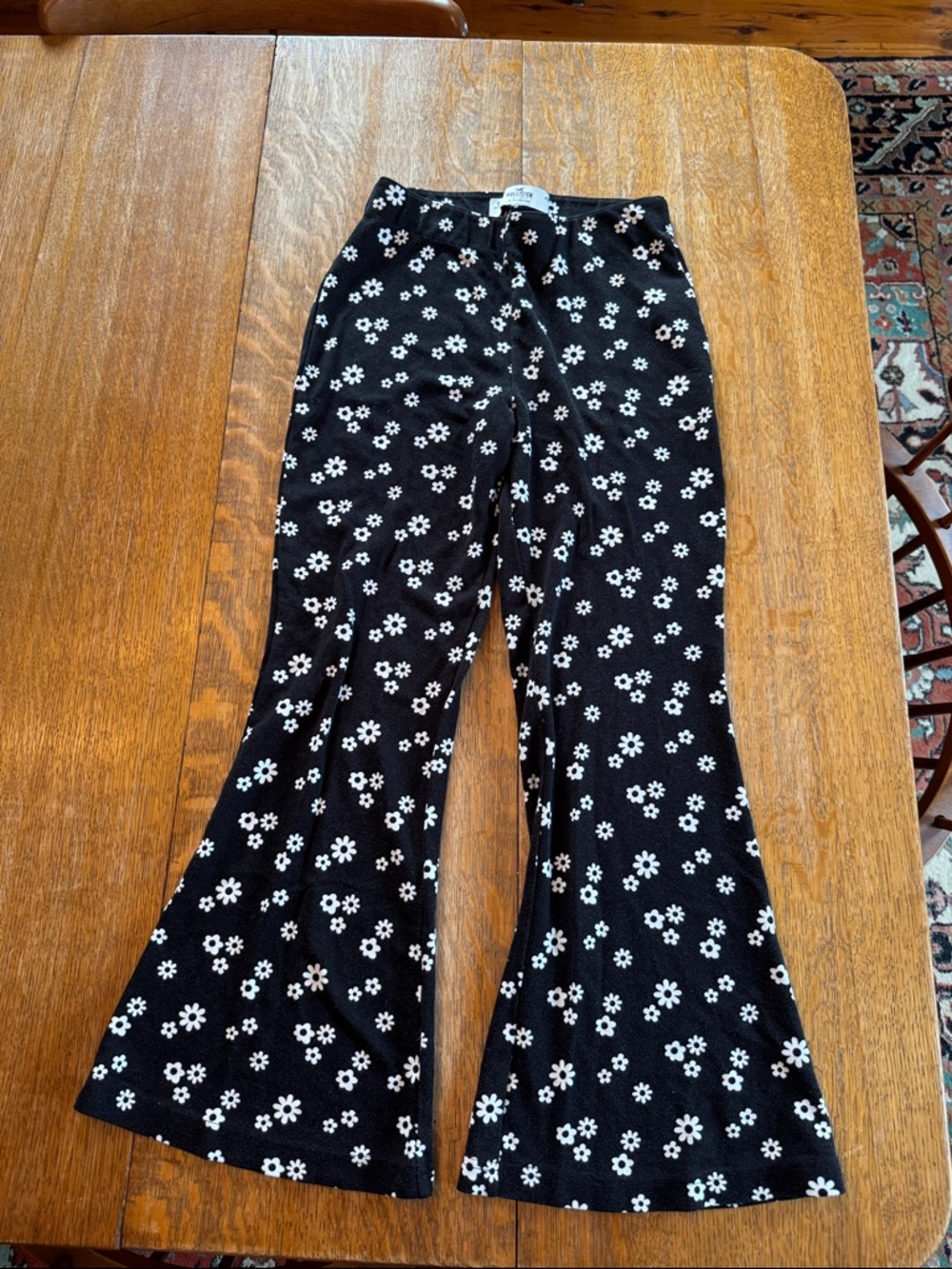 Hollister Black Floral Flare Sweatpants - White Daisy Print